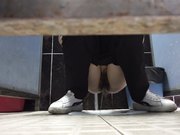 医院厕所偷拍来看病的各式美女