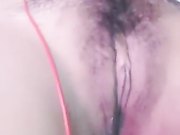 丰满的奶子淫水多多的骚穴