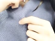 身材苗条小秘书上班时间开直播去厕所尿尿腰细胸大毛毛比较多漏奶漏逼小秀喜欢不要错过