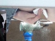 某站流出高校女厕近距离偷拍貌似刚上完体育课还穿着运动装