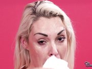 射黑丝熟女一脸浓稠的精液