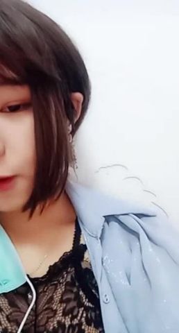 短发可爱漂亮妹子懵萌梓凌晨自慰大秀插穴很是淫荡