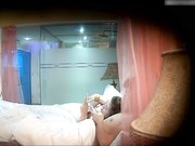 高颜值性感美女和眼镜男酒店开房用情趣道具把她绑起来鞭打屁股干