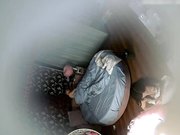 气质漂亮的牛仔裤美腿大学美女貌似给中年男当小三,来到酒店主动伺候男的啪啪,搞了一次没过瘾又做上面操!