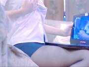 极品爆乳网红美少女软软趴在床单上大尺度露出沙发自慰玩无毛嫩穴