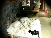 没啥性经验的小伙和大胸小女友吃饱饭玩一会大奶子啪啪干得猛被骑几下就射了