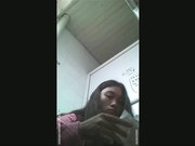 外站流出高校女厕近距离TP背着小包包来月事的妹子