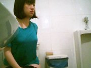 健身俱乐部偷拍来跳健美操的少妇有几个身材还可以