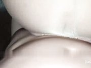 骚少妇欠账拿肉偿先舔鸡巴然后跪在桌前让我后入爆草