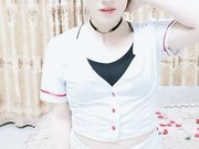 夫妻直播：四眼男穿黑网情趣内衣干骚货浪叫不止口爆吐精