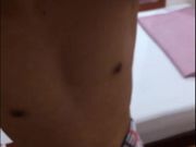 小青年宾馆叫特殊服务偷拍轻熟女技师的全套服务