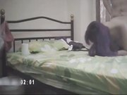 高颜值小姐扒开B看了看上屌就插小姐太生猛了床都干移位了