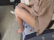 富二代约啪艺校潮妹啪啪扒个缝往里插水还挺多的