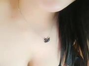 逼毛浓厚中年妇女陶醉在自己的性爱工具里