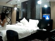 胸大毛旺的销售为了业绩上班时间约客户酒店见面啪啪