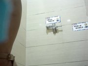 商场厕拍系列年轻身材丰满黑丝女神看着让人很心动