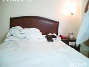 年轻小伙宾馆嫖娼记