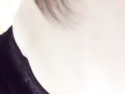 骚女家中直播自慰 手指还没插进去就已经湿了