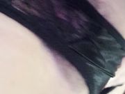 黑丝人妻自慰不过瘾 对着镜子抠骚逼