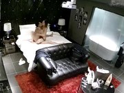 豪华套房偷拍大学生带女同学开房对白清晰