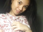 清秀小美女魅惑自拍青春欲望身体给男友解渴