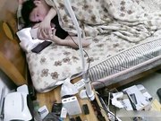 两口子过夫妻生活女的喜欢吃J8后用硬屌爆干她淫叫不止