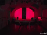 美貌人妻用性爱给丈夫缓解压力