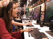 英气妹子COS美女战士不穿内裤性奋发骚很想掀开