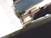 当面对着妹子拍系列妹子洗手间里面原来这么热闹.