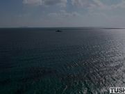 美女闺蜜献上老公一起操穴并排吞吐大屌