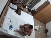 家庭摄像头偷窥大肚腩胖叔和情趣内衣媳妇玩毒龙舔得非常专业