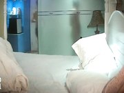 这女的好饥渴三番四次主动求操