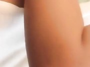 小混混骗了个没长几根毛的大胸妹酒店开房啪啪