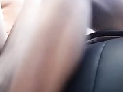 骚气少妇户外车震舔硬JJ上位抽插自己动淫语骚话