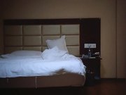 楼凤美女背着老公偷偷做援交碰到特别能操的眼镜哥