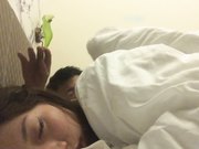 宿醉的小姨子无套趴着操射美臀擦干净免得被发现