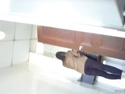 云上会所厕拍系列清纯美少女嫩嫩的小穴白白的圆臀