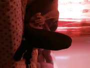 纹身江湖大哥和漂亮媳妇穿着黑丝开裆丝袜做爱还一边用震蛋辅助