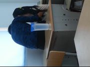 某镇上学生情侣在教室内露脸自拍吃禁果小女友很害羞被激情后入