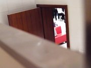 大型活动现场后台厕拍美女们有说有笑都很兴奋啊