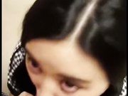 视频售卖网站Manyvids最新流出漂亮华裔美眉跪着吃大洋屌