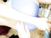 居家小女友这个小姐姐是非常的骚都还没脱掉内裤就开始流水