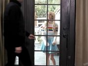 变态夫妻同玩上门应聘的小保姆