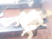 肥臀少妇给顾客全套服务搞的很激情小按摩床玩出这么多花样