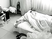 家庭网络摄像头胖哥中午也要和苗条漂亮媳妇来一炮