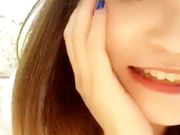 小草莓可爱小姐姐全裸发骚揉奶特写BB笑起来很美