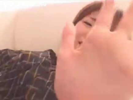 美艳G奶少妇被隔壁老王在自家各种猥亵