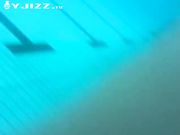 泳池偷拍美女游泳 完了再去更衣室偷拍美女洗澡