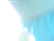 泳池偷拍美女游泳 完了再去更衣室偷拍美女洗澡