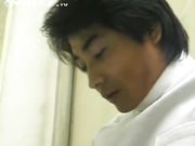 禽兽学生趁老师给自己补习的时候把老师给强上了